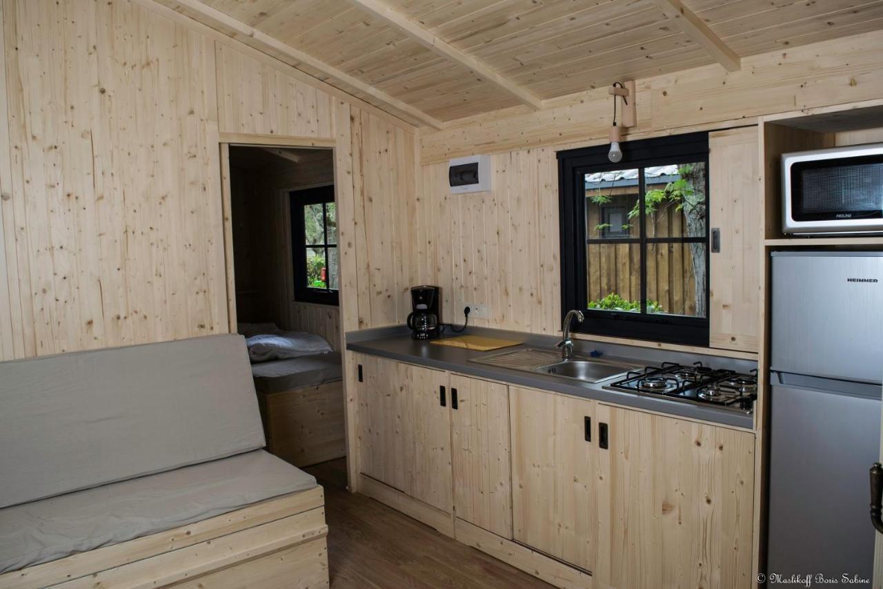 Camping Le Mouliat Hotel Moncrabeau Eksteriør billede