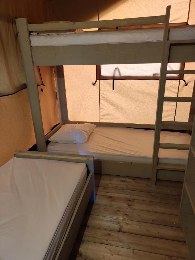 Camping Le Mouliat Hotel Moncrabeau Eksteriør billede